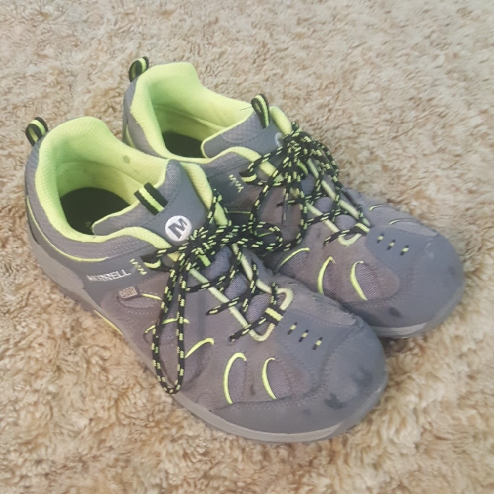 Boys Size 6 Merrell Shoes